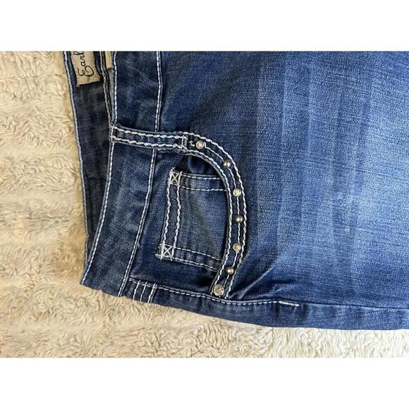 Vtg Earl Jeans Y2K medium wash rhinestone embellished denim capris Size 8 - Picture 3 of 8